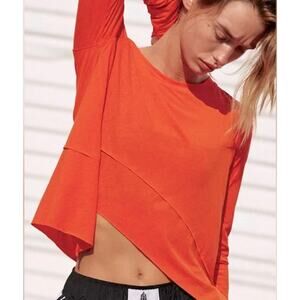 NWOT Free People‎ Movement Tempo Long Sleeve Pullover Top in Orange sz. S